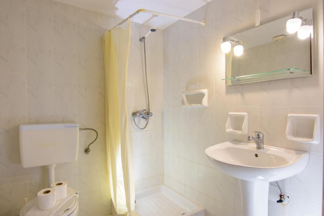 Hiona Seaside Apartment เอลุนดา ภายนอก รูปภาพ