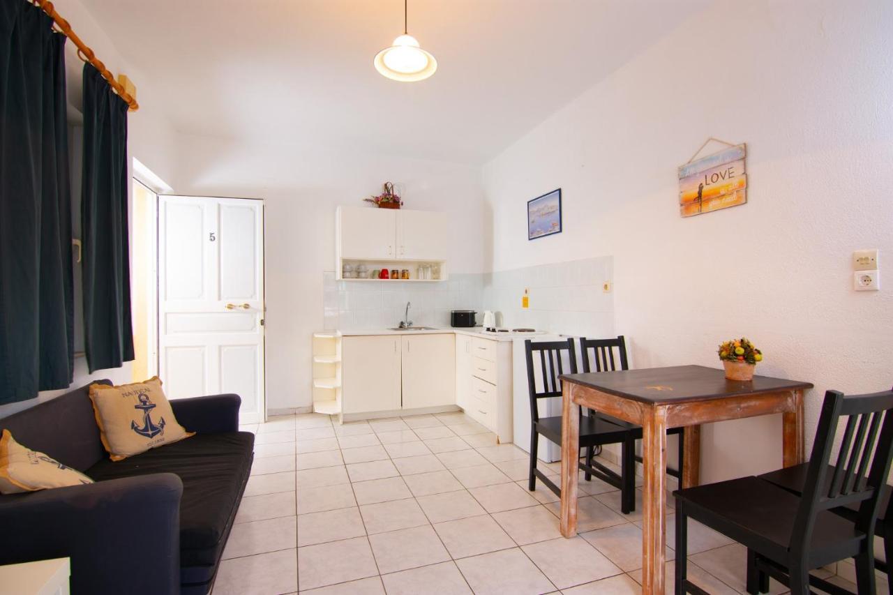 Hiona Seaside Apartment เอลุนดา ภายนอก รูปภาพ