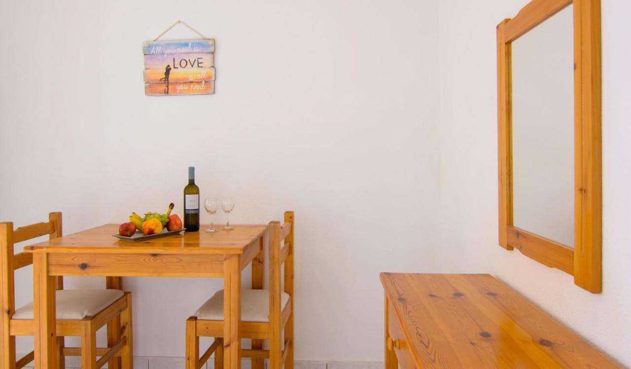 Hiona Seaside Apartment เอลุนดา ภายนอก รูปภาพ