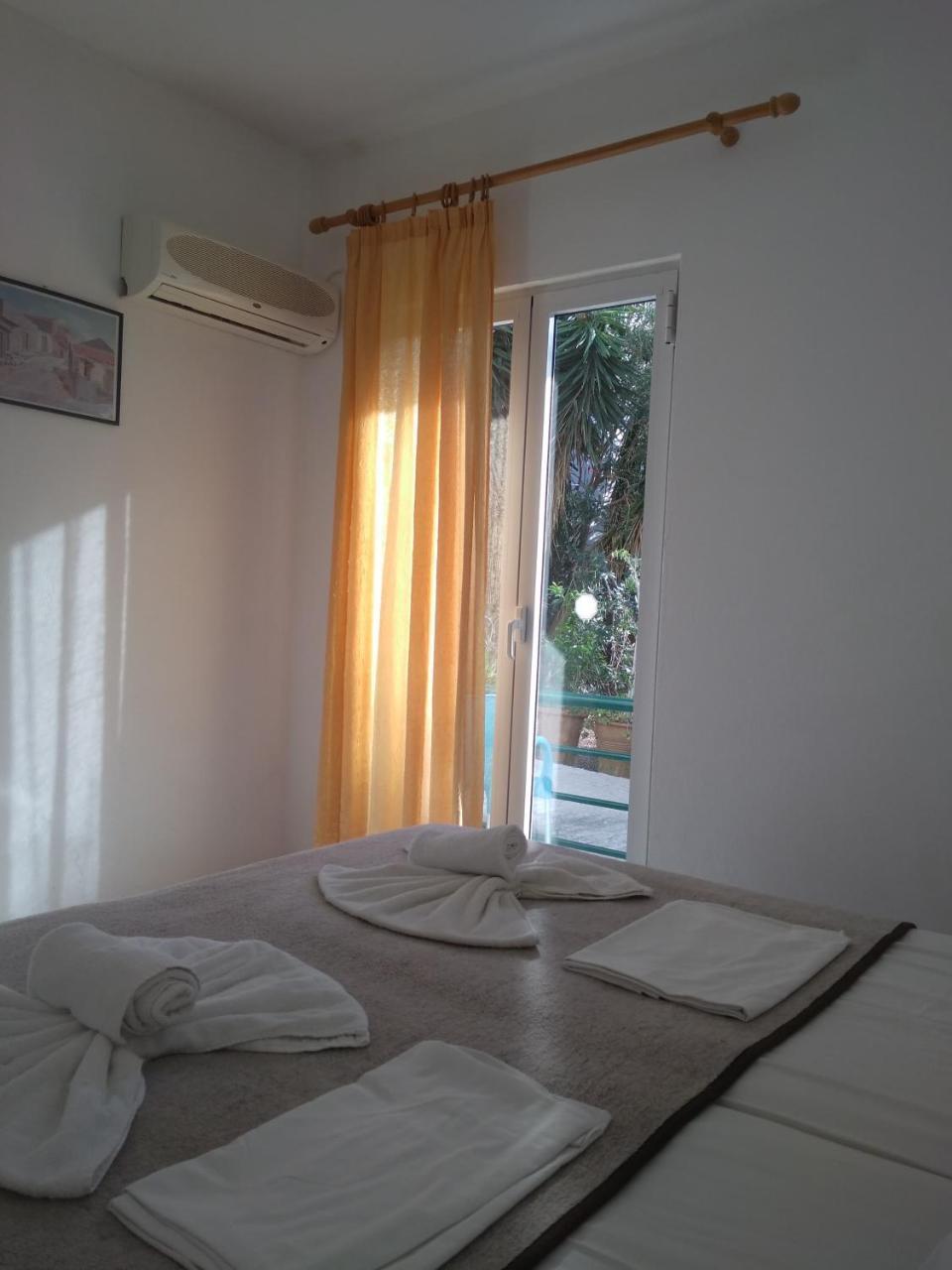 Hiona Seaside Apartment เอลุนดา ภายนอก รูปภาพ